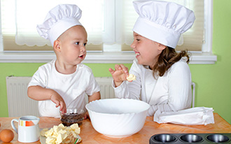 children-baby-boy-girl-cook-5903