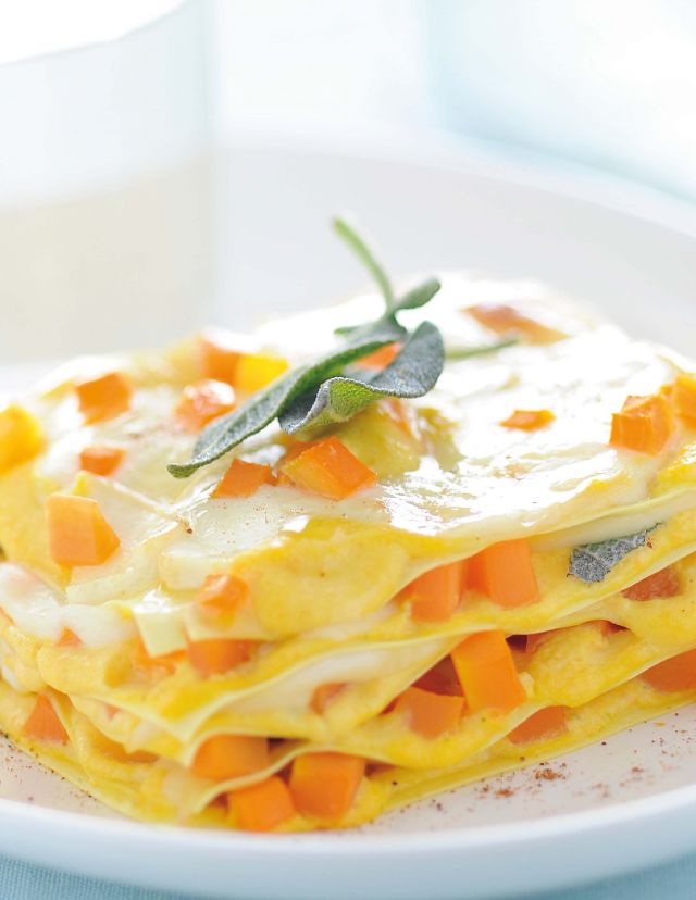 Lasagnette_con_carote_scamorza_e_salvia_croccante