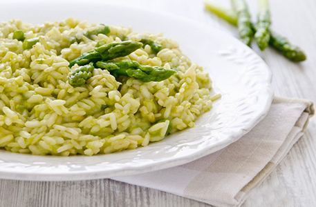 risotto-avbsdgfhbsfdhbsfhbsgli-asparagi